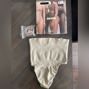 SKIMS Core Control Thong